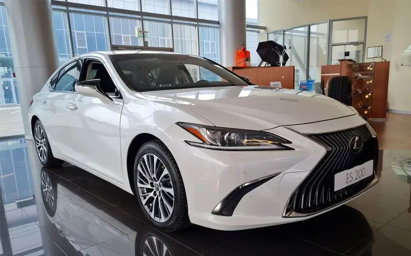 Lexus ES200 2019