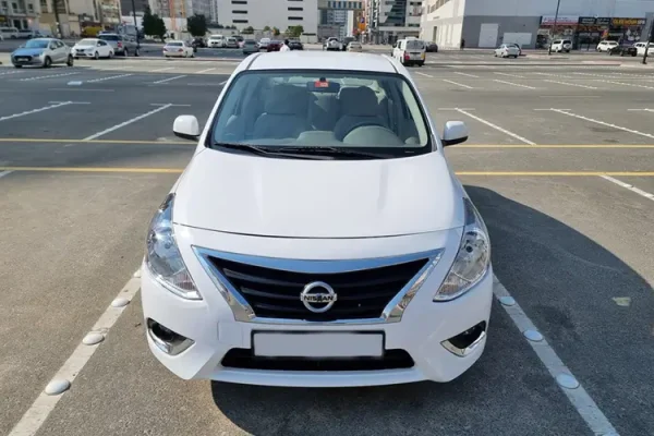 Nissan Sunny 2020