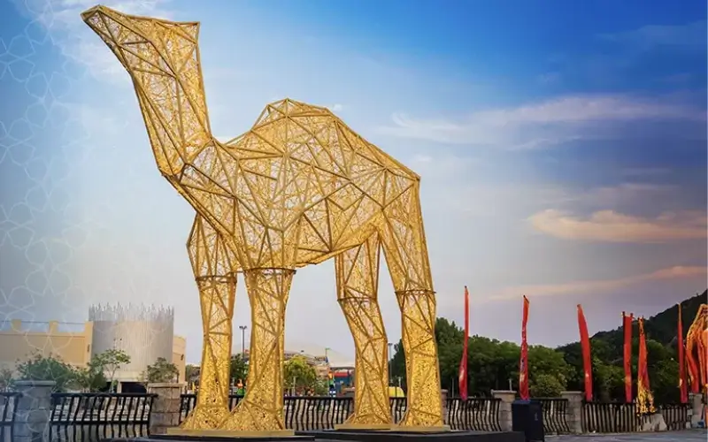 Worlds largest camel